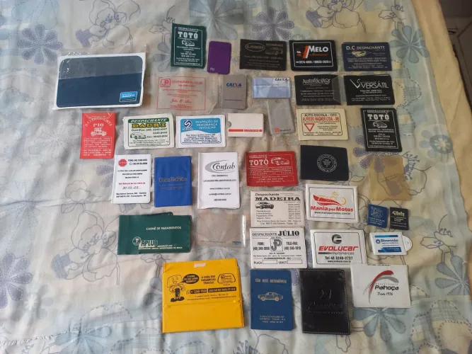 Coleção 37 carteirinhas de documentos  antigas 