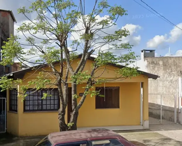 Duas casas com ótima localização no centro de Santana do Livramento