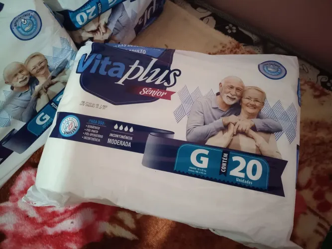 Fralda Geriátrica Descartável Tamanho G e M