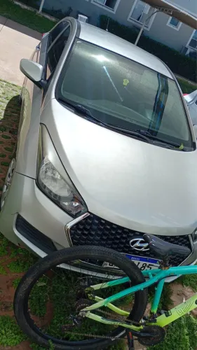 Hyundai HB20 Unique 1.0 Flex 12V Mec. 2019