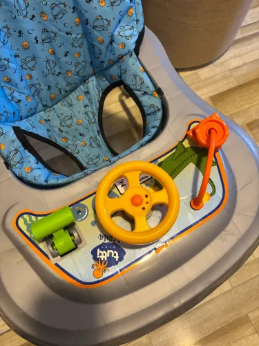 Andador infantil Tutti baby cinza