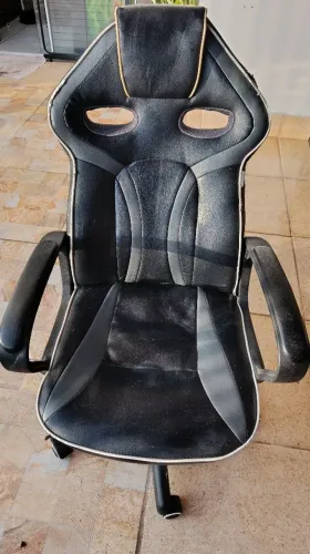 Cadeira gamer usada JF