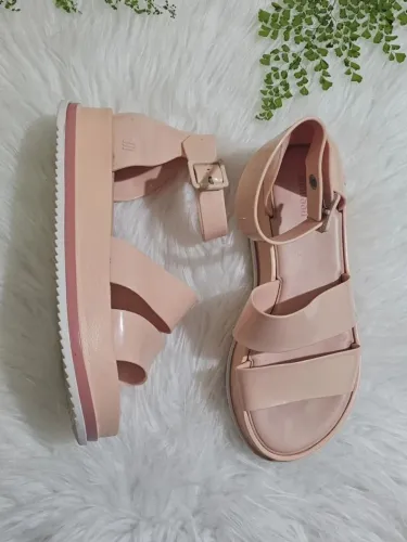 Melissa tamanho 36