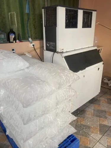 Vendo ou troco por moto ou carro ac cartão