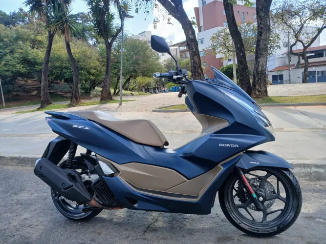 Moto PCX srmi nova