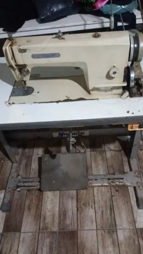 Máquina de costura 
