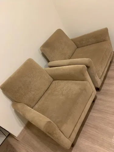 Dois sofás Tok Stock Bege