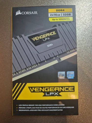Memória RAM Corsair Vengeance LPX 32GB (2x16GB) DDR4 3200MHz CL16