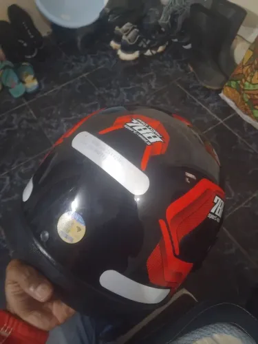 Capacete