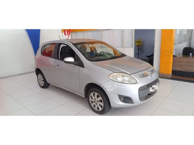 Fiat Palio Attractive 1.0 EVO Fire Flex 8V 5P 2014