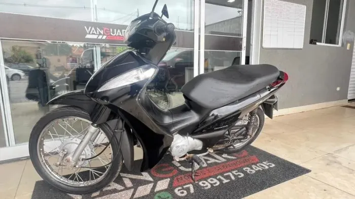 HONDA BIZ 125 ES 2011