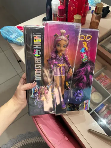 Boneca Clawdeen Wolf Monster High básica lacrada