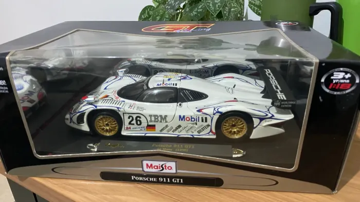 Maisto Miniatura Porsche 911 Gt1 Le mans