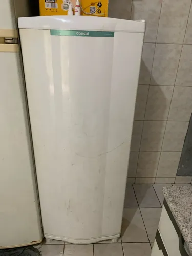 Geladeira negociável .. QUEBRA GALHO