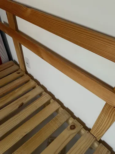 CAMA DE CASAL EM MADEIRA MACIÇA