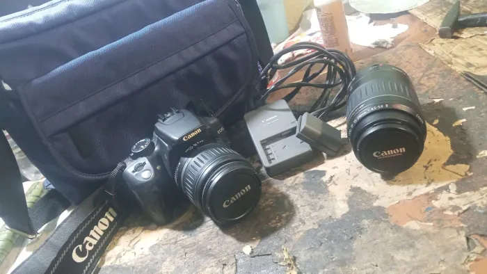 Máquina fotográfica profissional Cânon