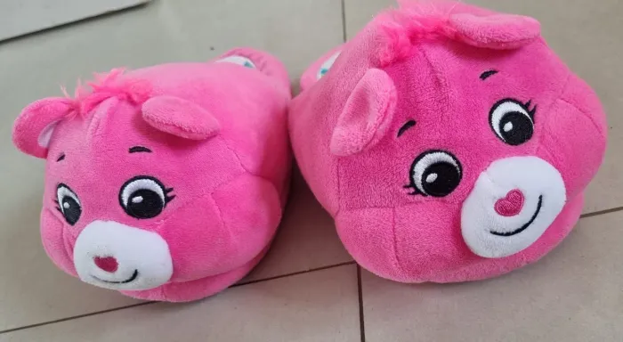 Pantufa Ursinhos Carinhosos rosa<br>Tamanho P (21 centímetros)