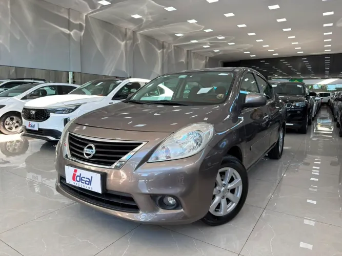Nissan Versa SL 1.6 16V Flex Fuel 4P Mec. 2013