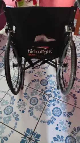 Cadeira de rodas nova