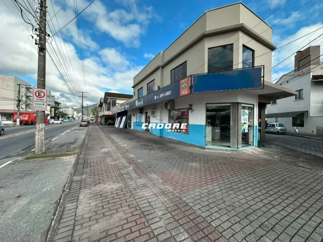 Sala Comercial para Locação no Bairro Garcia | Cadore Imóveis