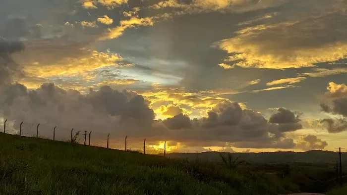 Terrenos/Lotes em Chã Grande medindo 200 metros