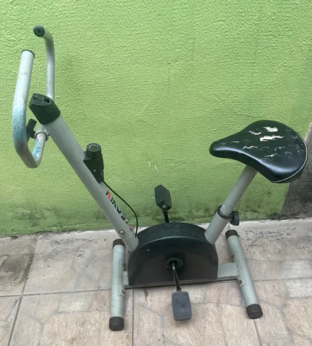 Bicicleta ergométrica Kikos (usada)