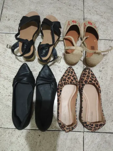 VENDO 4 PARES DE SANDÁLIA EM ÓTIMO ESTADO NÚMERO 36.
