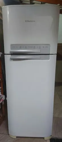 Geladeira electrolux