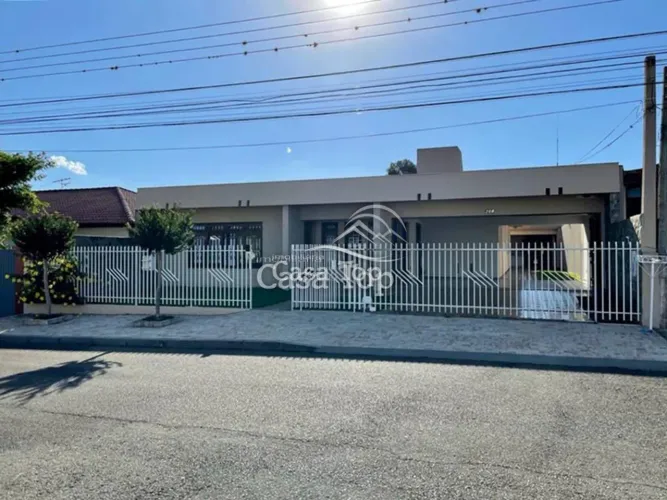 Casa semimobiliada para alugar Vila Estrela (Em negociação)