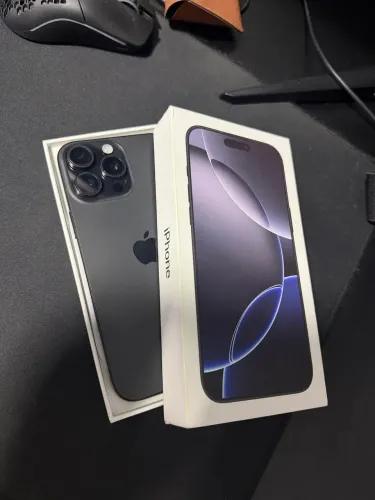 iPhone 16 Pro Max