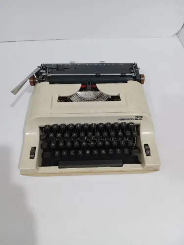 Maquina de escrever (Remineton 22)