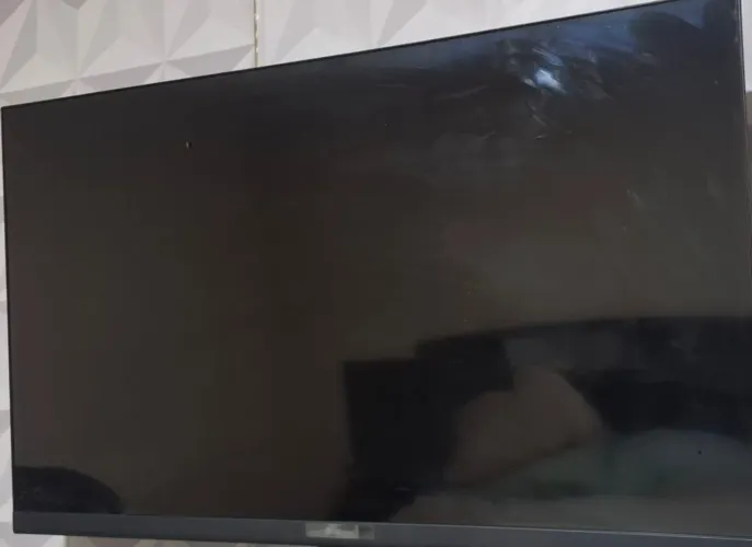 Vendo TV 32 LG com internet artificial Ai