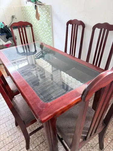 Mesa de jantar 6 lugares/ fogão 600,00 cada