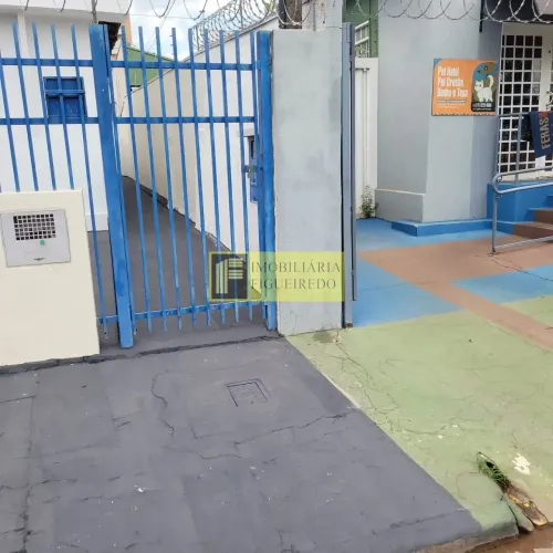 Casa para locação com 1 quarto e garagem para moto na Vila Sinibaldi.