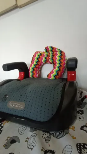 Assento Infantil Veicular acompanha Descanso de Pescoço - Excelente Estado!