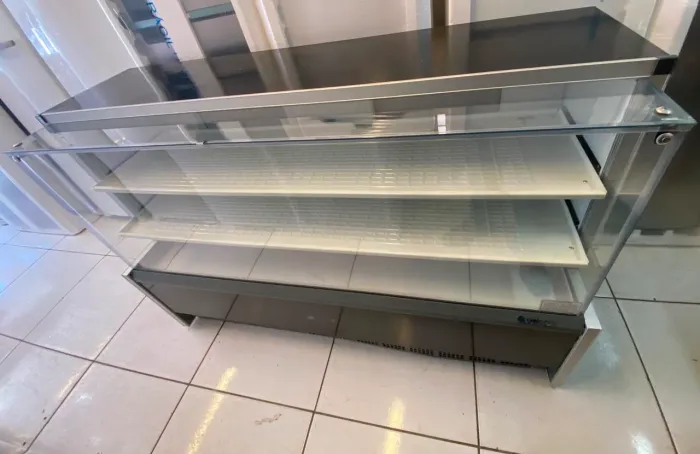 Balcão refrigerado Gelopar linha aurora de 1.75 m