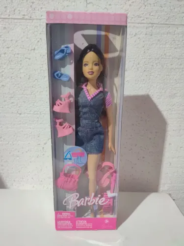 Barbie Teresa original Mattel - referência K8660, ano 2006.