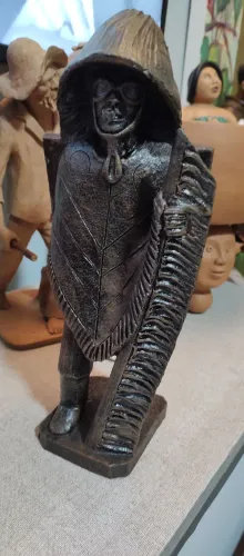Escultura Caboclo de Lança Mestre Luiz