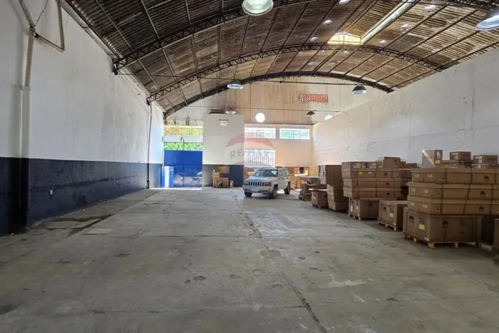 Galpão para Alugar com 550m², 15m pé direito, em Maria da Graça, Rio de Janeiro, RJ - Por