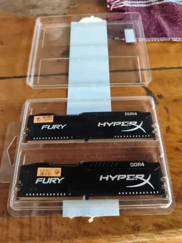 Memória RAM hyperx 2x8gb (16gb) usada