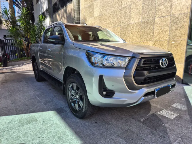 Toyota Hilux CD SR 4X4 2.8 TDI Diesel Aut. 2024