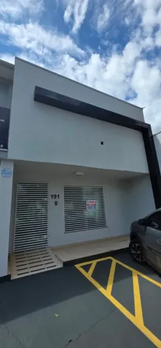 Sala Comercial para Locação em Presidente Prudente, Bosque, 1 suíte, 3 banheiros