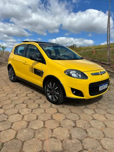 Fiat Palio Sporting 1.6 Flex 16V 5P 2014