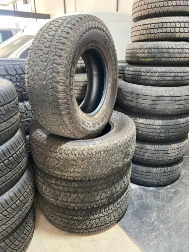 Oportunidade - Kit pneu 285/70/17