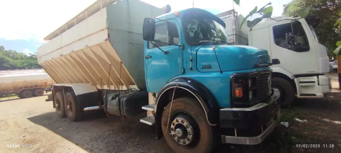 MB 1318 caixa silo