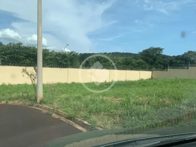 Terreno no condomínio Terras de San Pedro codigo: 22326