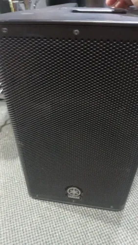 Caixa de Som Amplificador YAMAHA DXR10 700W IMPORTADA