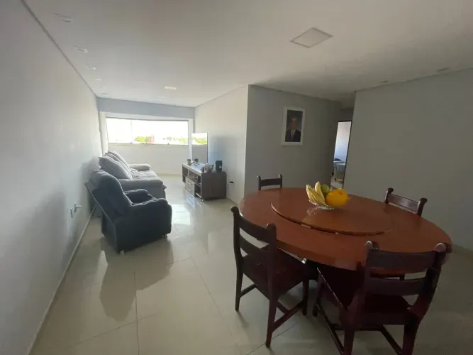 Vendo Apartamento, 3 quartos mais DCE, na Gruta de Lourdes