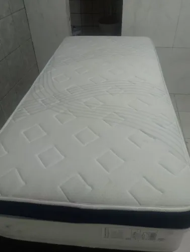 Cama solteiro 