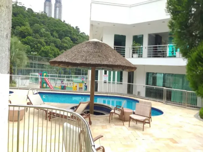 Terreno com breve vista em condomínio fechado!!! Balneário Camboriú